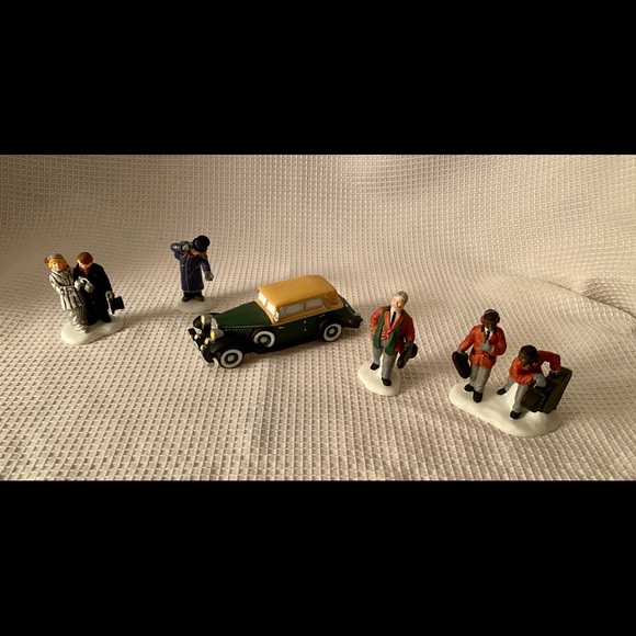 Dept. 56- Heritage Village -Steppin' Out On The Town # 58885 Accessories - Picture 4 of 8